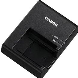 BATTERY CHARGER LC E10